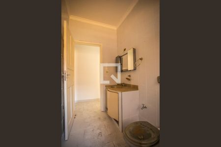 Casa à venda com 300m², 3 quartos e 2 vagasBanheiro