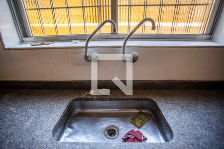 Casa à venda com 300m², 3 quartos e 2 vagasCozinha - Torneira