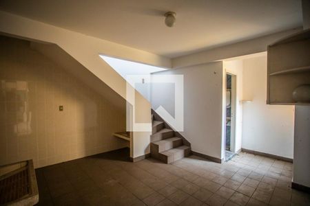 Casa à venda com 300m², 3 quartos e 2 vagasÁrea de Serviço