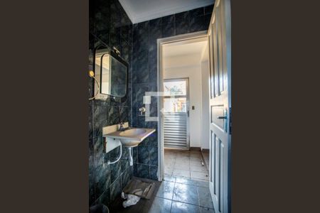 Casa à venda com 300m², 3 quartos e 2 vagasBanheiro de Serviço