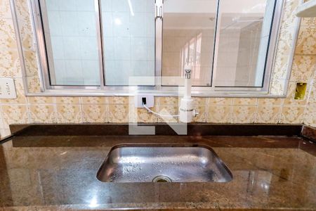 Casa à venda com 120m², 2 quartos e 2 vagas Casa à venda com 120m², 2 quartos e 2 vagasCozinha