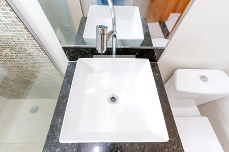 Casa à venda com 120m², 2 quartos e 2 vagas Casa à venda com 120m², 2 quartos e 2 vagasBanheiro