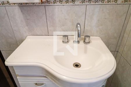 Casa à venda com 120m², 2 quartos e 2 vagas Casa à venda com 120m², 2 quartos e 2 vagasBanheiro de Serviço