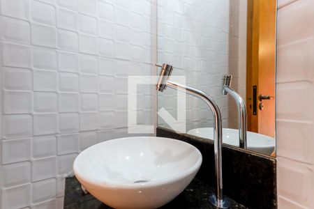 Casa à venda com 120m², 2 quartos e 2 vagas Casa à venda com 120m², 2 quartos e 2 vagasBanheiro da Suíte