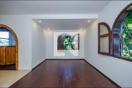 Sala de casa de condomínio à venda com 4 quartos, 700m² em Estância Serrana, Nova Lima