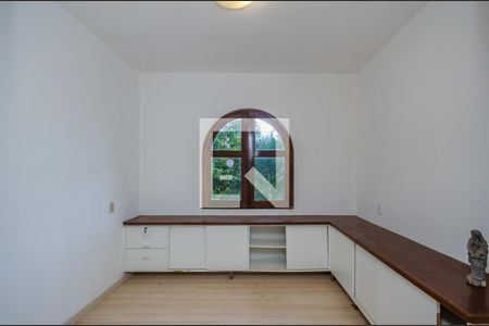 Casa de condomínio à venda com 700m², 4 quartos e 5 vagas Casa de condomínio à venda com 700m², 4 quartos e 5 vagasQuarto 3