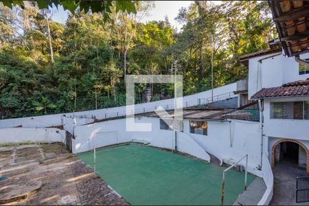 Sala de casa de condomínio à venda com 4 quartos, 700m² em Estância Serrana, Nova Lima