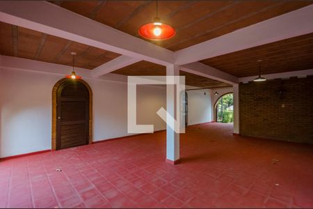 Casa de condomínio à venda com 700m², 4 quartos e 5 vagas Casa de condomínio à venda com 700m², 4 quartos e 5 vagasGaragem