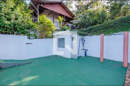 Casa de condomínio à venda com 700m², 4 quartos e 5 vagas Casa de condomínio à venda com 700m², 4 quartos e 5 vagasSaúna