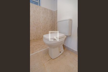 Casa de condomínio à venda com 700m², 4 quartos e 5 vagas Casa de condomínio à venda com 700m², 4 quartos e 5 vagasBanheiro da Suíte