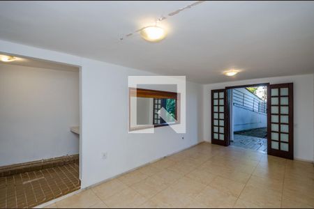 Casa de condomínio à venda com 700m², 4 quartos e 5 vagas Casa de condomínio à venda com 700m², 4 quartos e 5 vagasSuíte