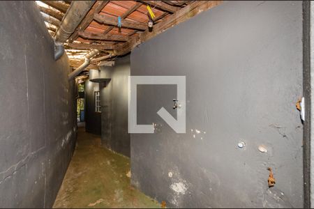 Casa de condomínio à venda com 700m², 4 quartos e 5 vagas Casa de condomínio à venda com 700m², 4 quartos e 5 vagasÁrea de Serviço