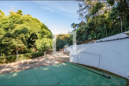 Casa de condomínio à venda com 700m², 4 quartos e 5 vagas Casa de condomínio à venda com 700m², 4 quartos e 5 vagasÁrea Externa - Quintal