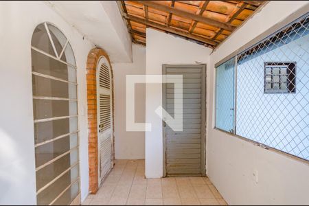 Casa de condomínio à venda com 700m², 4 quartos e 5 vagas Casa de condomínio à venda com 700m², 4 quartos e 5 vagasSuite