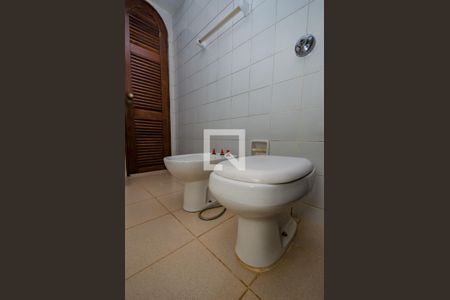 Casa de condomínio à venda com 700m², 4 quartos e 5 vagas