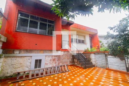 Casa à venda com 293m², 3 quartos e 2 vagasFachada