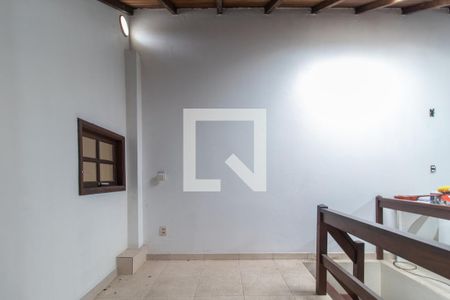 Casa à venda com 293m², 3 quartos e 2 vagasQuarto 6