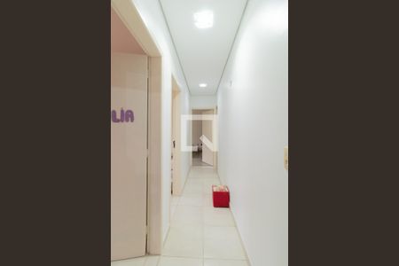 Casa à venda com 293m², 3 quartos e 2 vagasCorredor