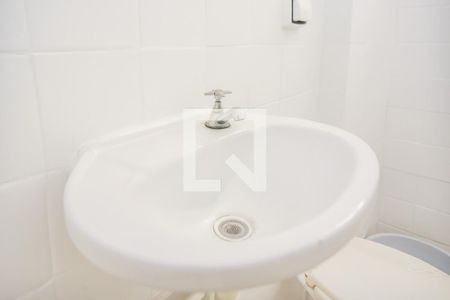 Banheiro de kitnet/studio à venda com 1 quarto, 22m² em Vila Buarque, São Paulo