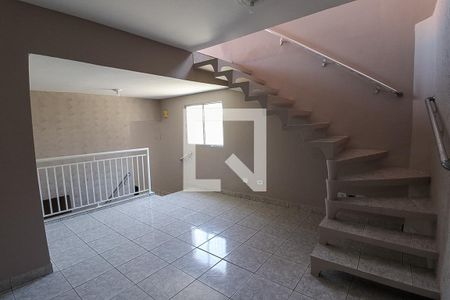 Sala de Estar de casa para alugar com 3 quartos, 140m² em Jardim Iporanga, Guarulhos