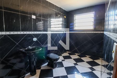 Casa para alugar com 140m², 3 quartos e 2 vagas Casa para alugar com 140m², 3 quartos e 2 vagasBanheiro Suíte 2