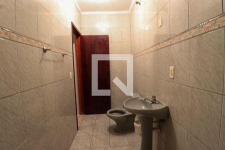 Banheiro Suíte 1 de casa para alugar com 3 quartos, 140m² em Jardim Iporanga, Guarulhos