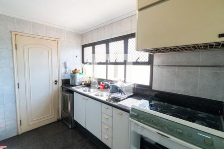 Apartamento para alugar com 200m², 2 quartos e 3 vagasCozinha