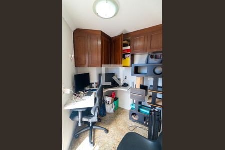 Apartamento para alugar com 200m², 2 quartos e 3 vagasEscritório