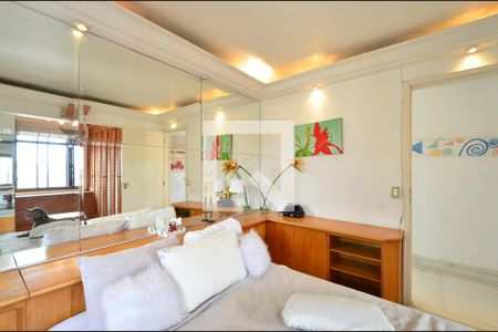 Apartamento para alugar com 200m², 2 quartos e 3 vagasSuíte 2
