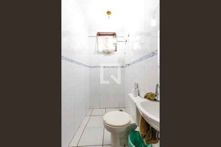 Casa à venda com 330m², 3 quartos e 3 vagasBanheiro de Serviço