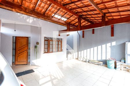 Casa à venda com 330m², 3 quartos e 3 vagasGaragem