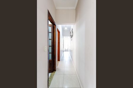 Casa à venda com 330m², 3 quartos e 3 vagasCorredor Quartos