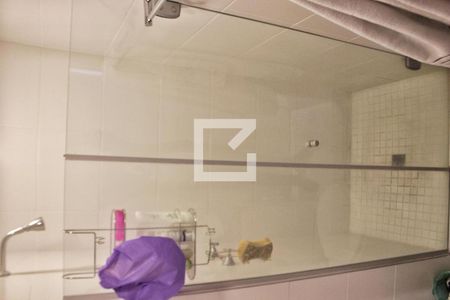 Apartamento à venda com 80m², 3 quartos e 1 vaga Apartamento à venda com 80m², 3 quartos e 1 vagaBanheiro da Suíte