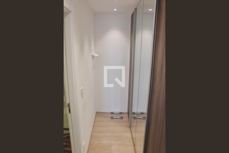 Apartamento à venda com 80m², 3 quartos e 1 vaga Apartamento à venda com 80m², 3 quartos e 1 vagaCloset da suíte