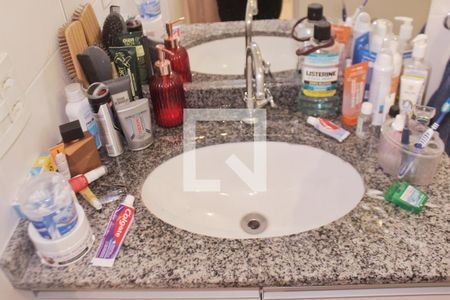 Apartamento à venda com 80m², 3 quartos e 1 vaga Apartamento à venda com 80m², 3 quartos e 1 vagaDetalhe do Banheiro da Suite