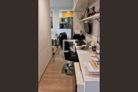 Apartamento à venda com 80m², 3 quartos e 1 vaga Apartamento à venda com 80m², 3 quartos e 1 vagaEscritório