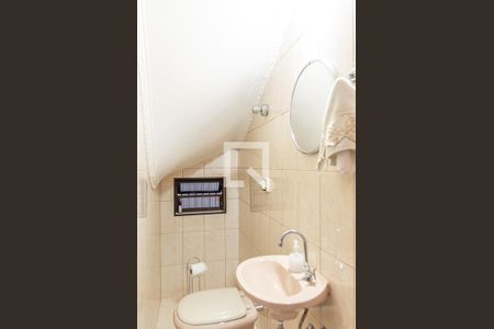 Casa à venda com 145m², 3 quartos e 2 vagasLavabo