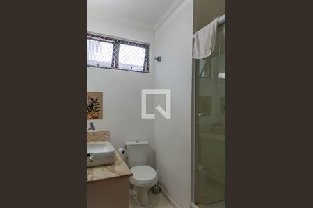 Casa à venda com 145m², 3 quartos e 2 vagasBanheiro