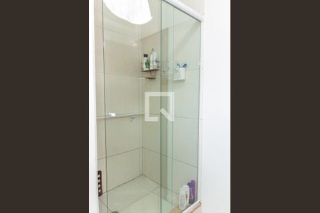 Casa à venda com 145m², 3 quartos e 2 vagasBanheiro