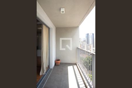 Studio à venda com 35m², 1 quarto e 1 vaga Studio à venda com 35m², 1 quarto e 1 vagaVaranda