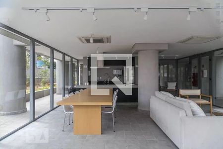 Studio à venda com 35m², 1 quarto e 1 vaga Studio à venda com 35m², 1 quarto e 1 vagaÁrea comum - Salão de festas