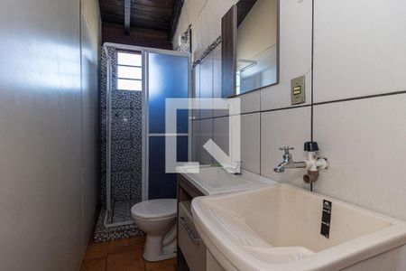 Banheiro de kitnet/studio para alugar com 1 quarto, 18m² em Sarandi, Porto Alegre