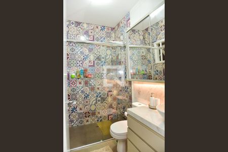 Casa à venda com 180m², 2 quartos e 4 vagasBanheiro Social