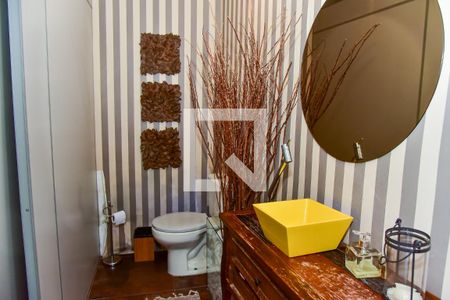 Casa à venda com 180m², 2 quartos e 4 vagasLavabo