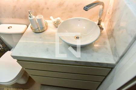 Casa à venda com 180m², 2 quartos e 4 vagasBanheiro Social