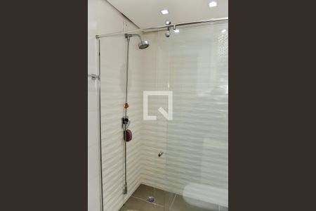 Casa à venda com 180m², 2 quartos e 4 vagasBanheiro da Suíte