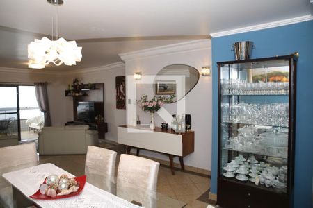 Apartamento para alugar com 172m², 4 quartos e 2 vagasSala Jantar