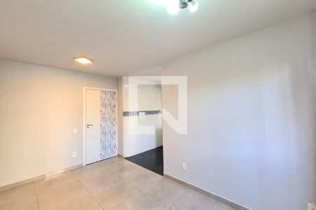 Sala de apartamento à venda com 1 quarto, 41m² em Del Castilho, Rio de Janeiro