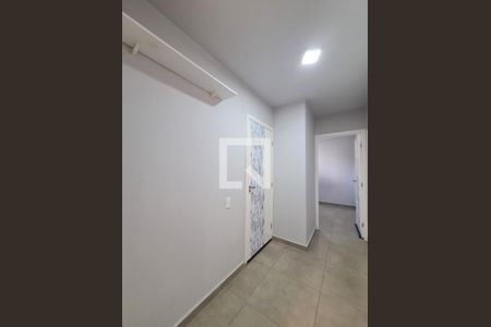 Corredor de apartamento à venda com 1 quarto, 41m² em Del Castilho, Rio de Janeiro