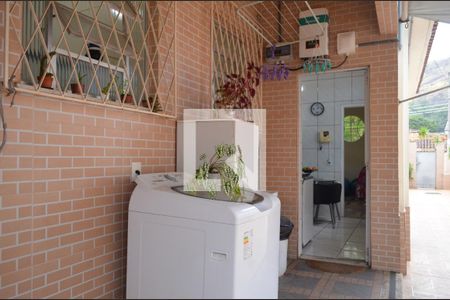 Casa à venda com 210m², 3 quartos e 6 vagasÁrea de Serviço